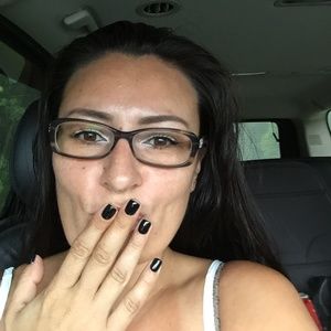 Meet your Posher, Posh